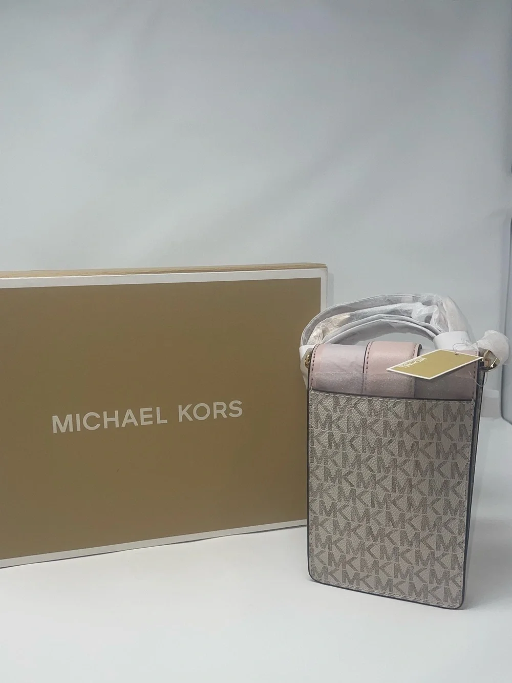 MICHAEL KORS Pale Pink Leather Mini Crossbody Wallet
